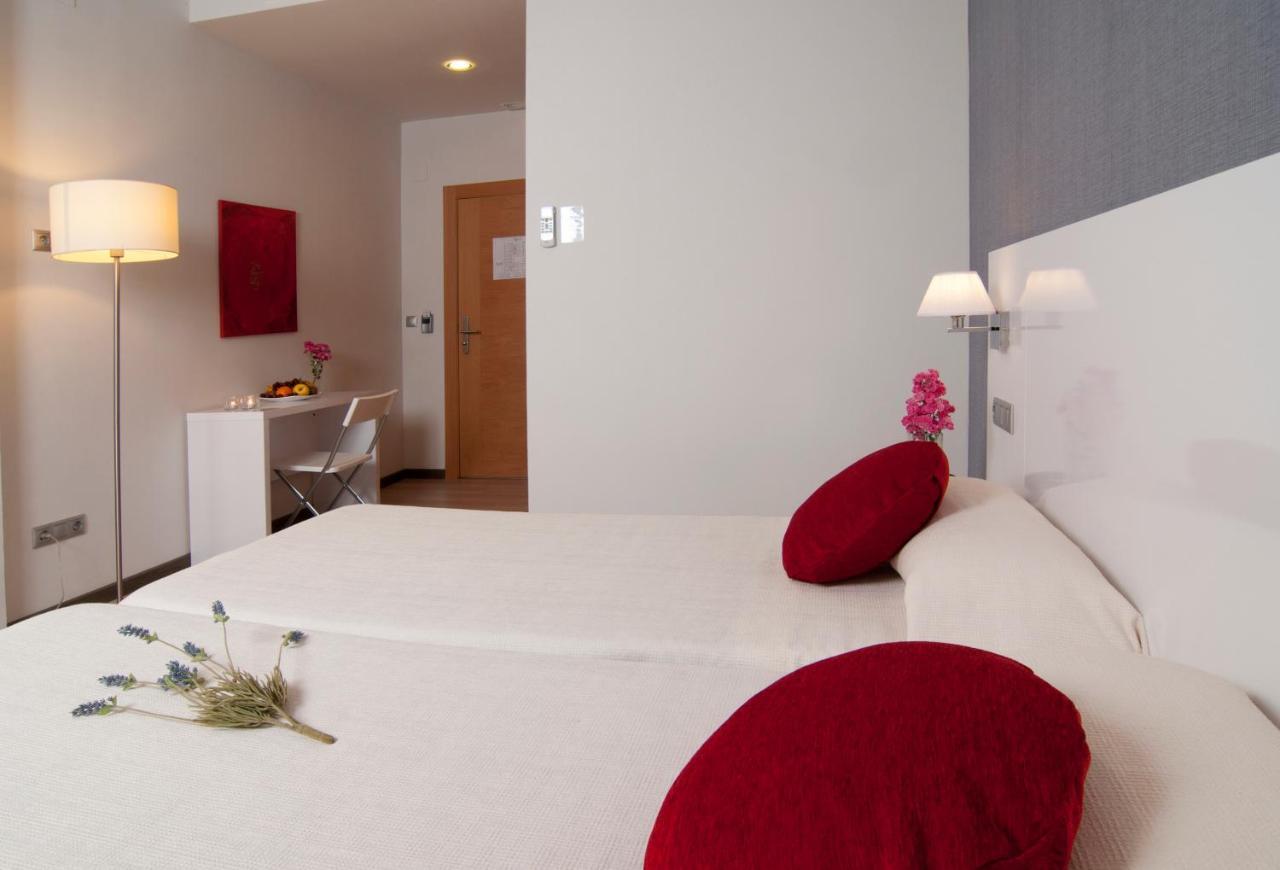 فندق Caparacenaفي  Amalurra Granada الغرفة الصورة